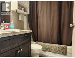 89 Poplar Street, Drumheller, AB T0J0Y1 Photo 13