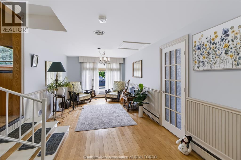 931 Charing Cross ROAD - 20