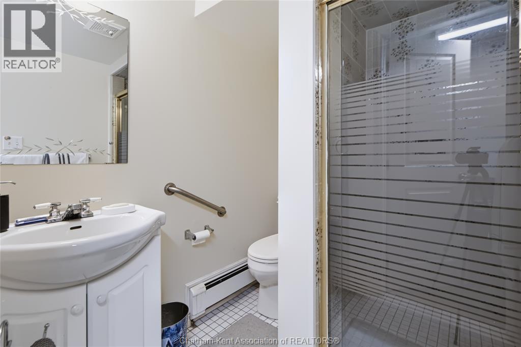 931 Charing Cross ROAD - 21