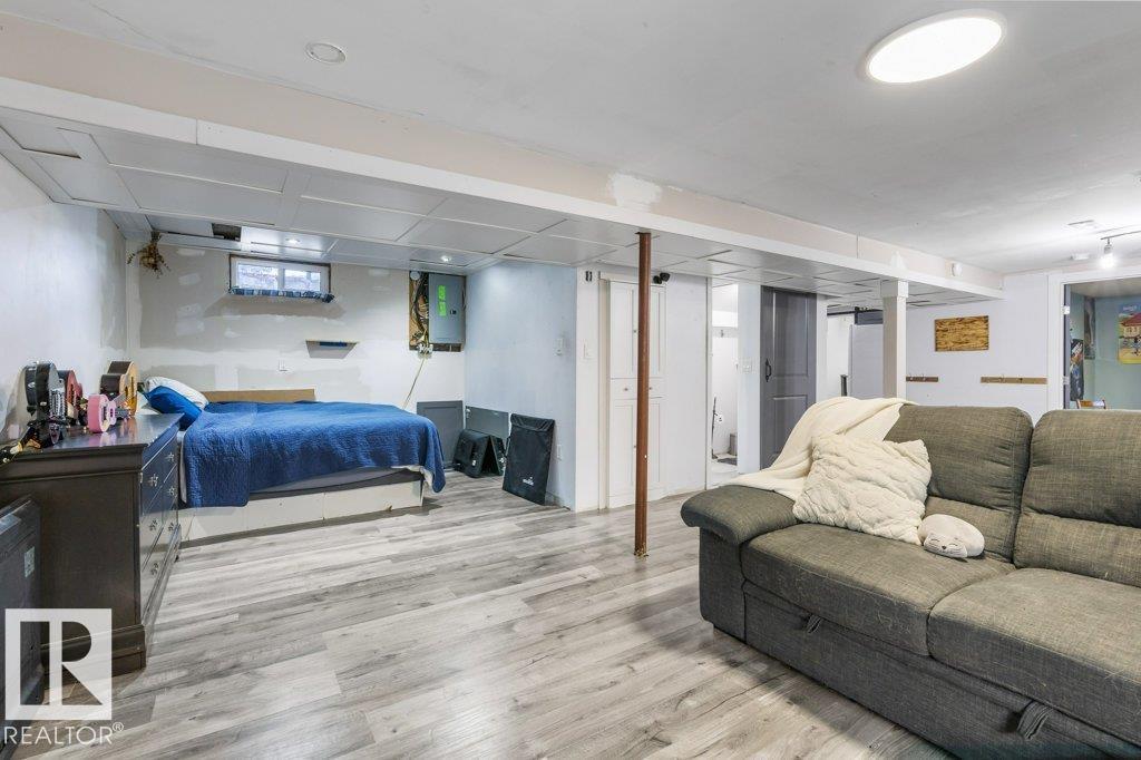 14 CIRCLEWOOD DR - 29