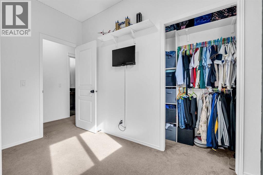 123 Elgin Meadows Way SE - 32
