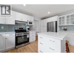 479 Bracewood Crescent Sw, Calgary, AB T2W3B7 Photo 23