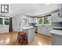479 Bracewood Crescent Sw, Calgary, AB T2W3B7 Photo 27