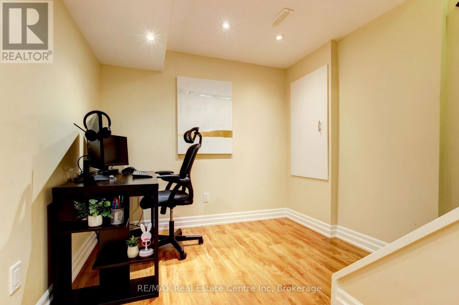 52 BARDOE CRESCENT - Image 34