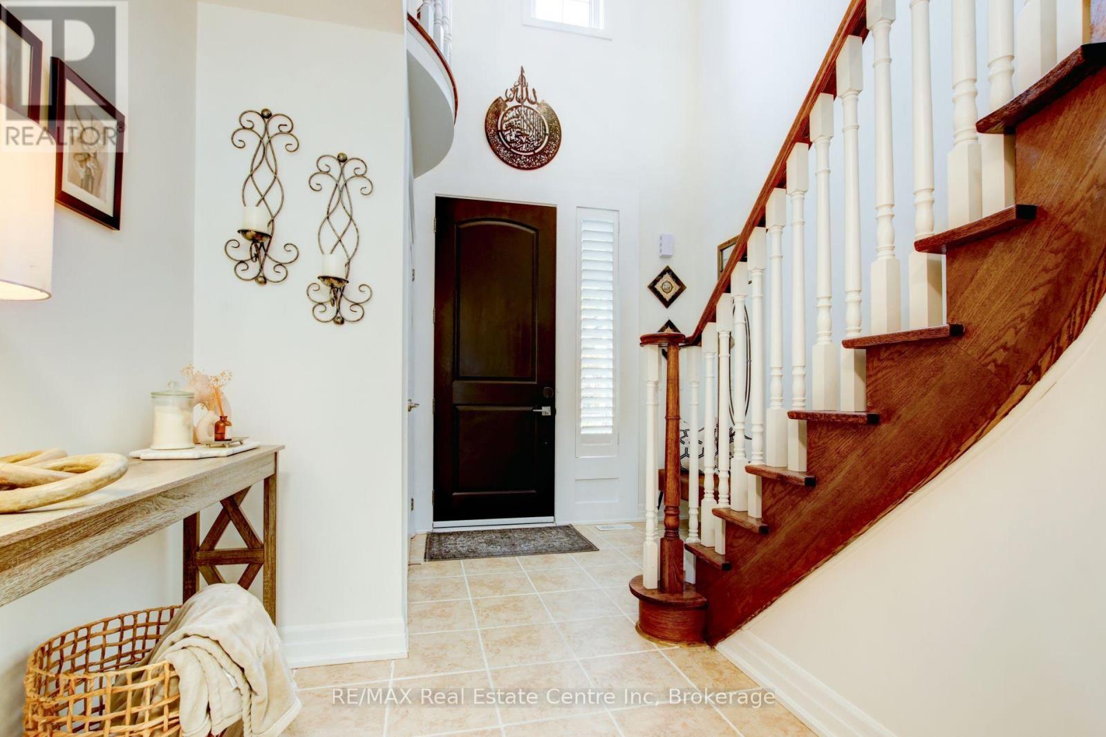 52 BARDOE CRESCENT, Milton (SC Scott) — photo 5