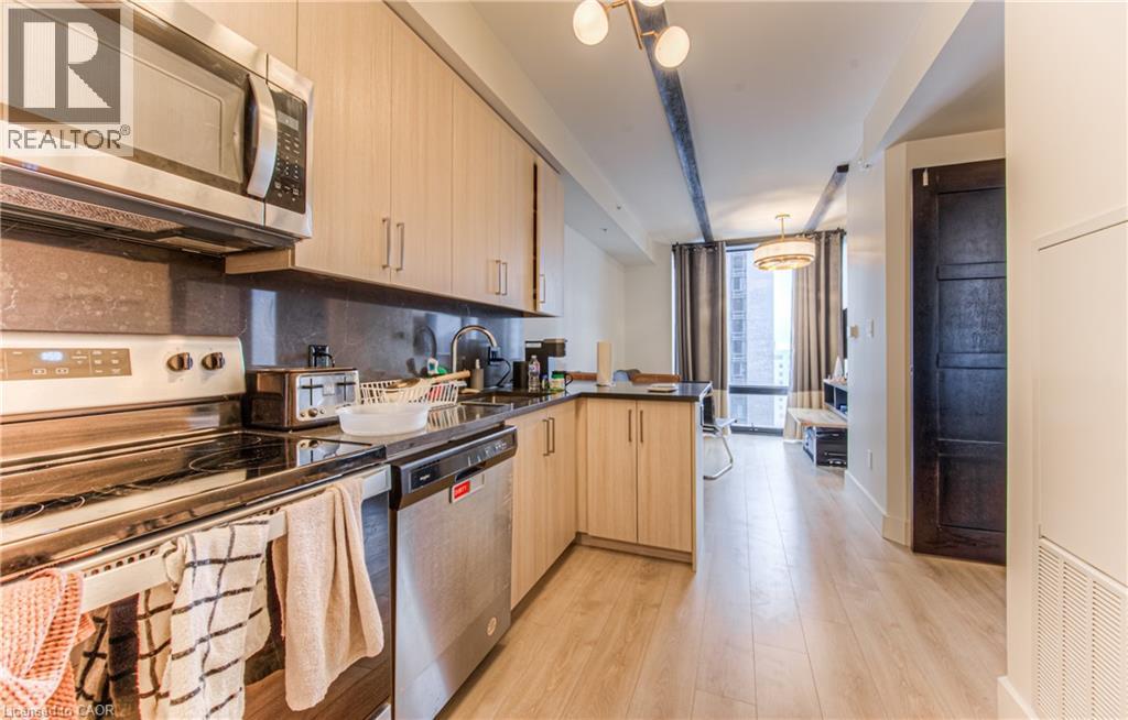 #1210 145 COLUMBIA Street W - Image 9