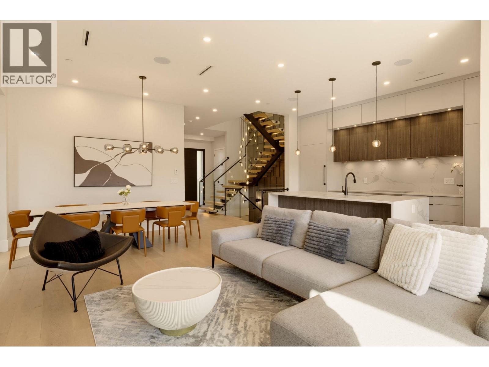 2118 W 21ST AVENUE, Vancouver