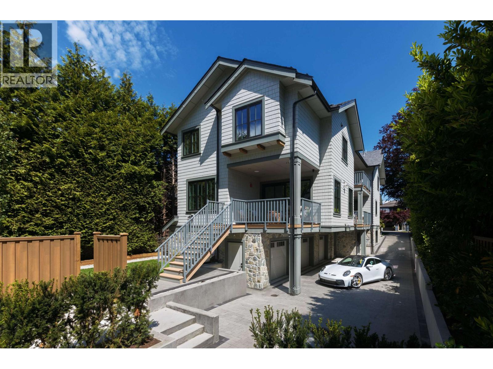 Photo of 5593 MACKENZIE STREET 27