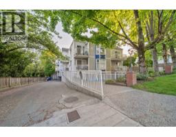 305 526 Thirteenth Street, New Westminster, BC V3M4L9 Photo 24