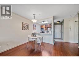 305 526 Thirteenth Street, New Westminster, BC V3M4L9 Photo 7