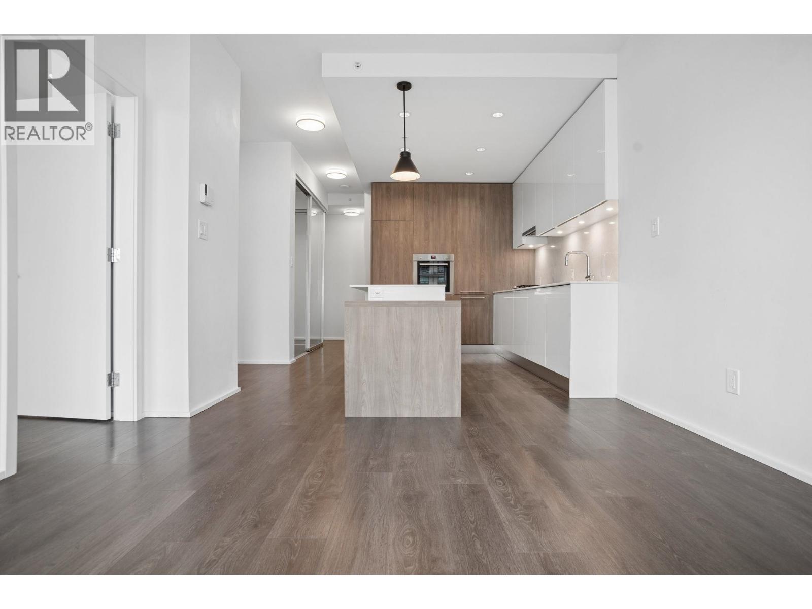 2301 1955 ALPHA WAY, Burnaby