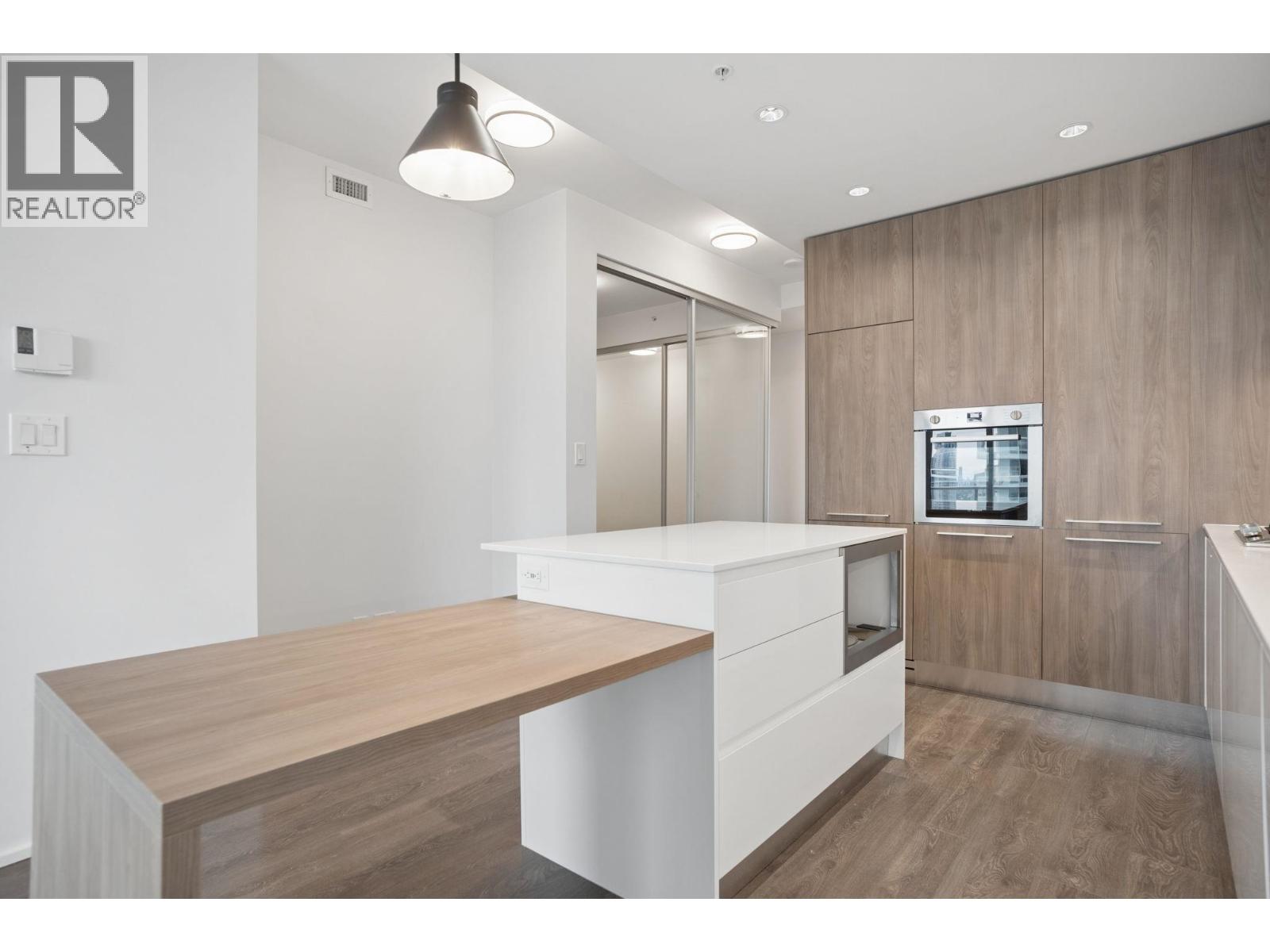 2301 1955 ALPHA WAY, Burnaby