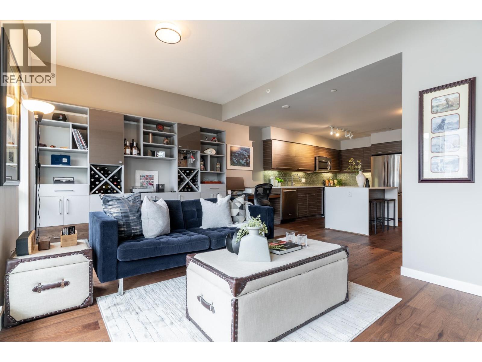 413 317 BEWICKE AVENUE, North Vancouver