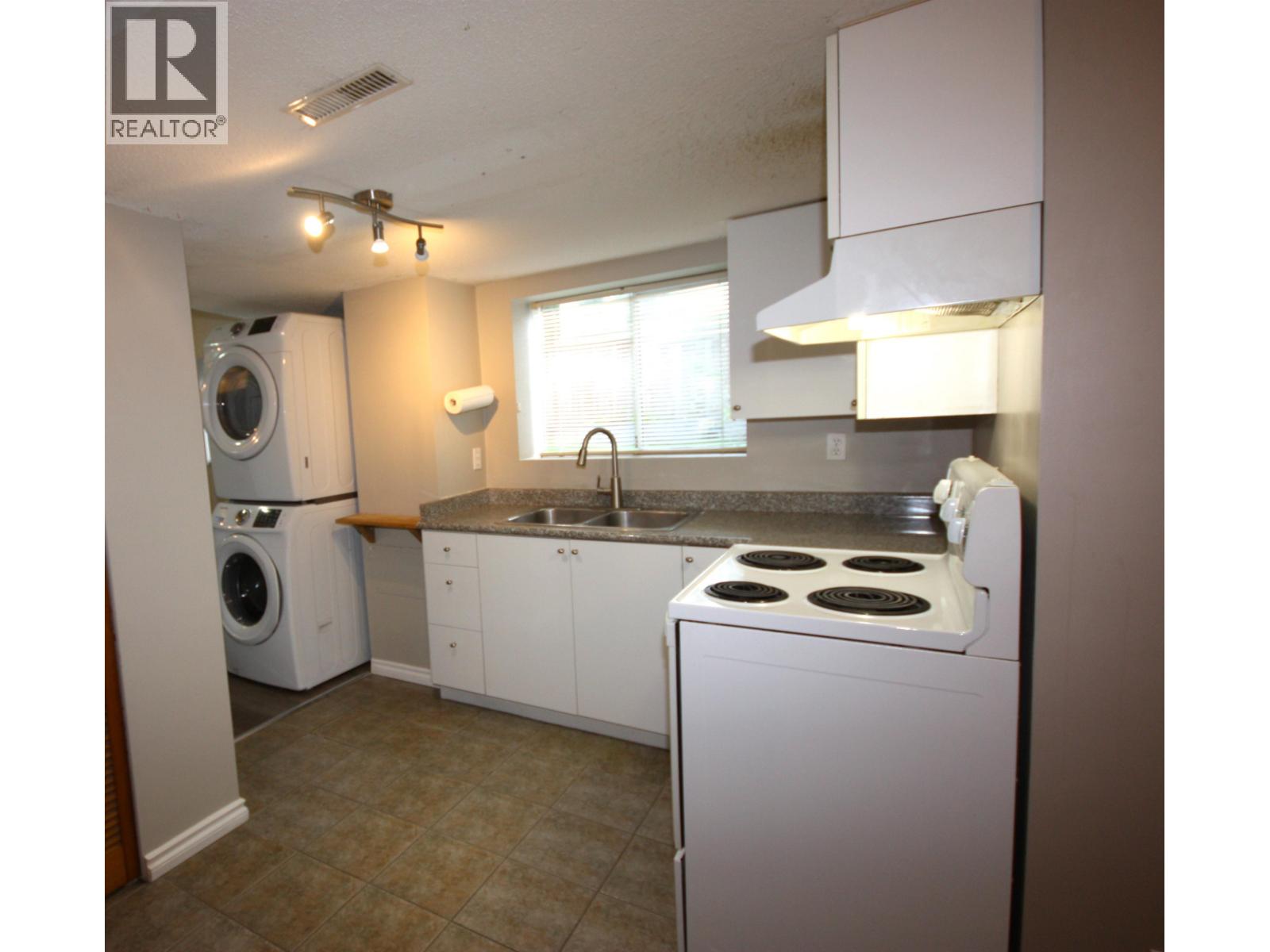 2973 WEMBLEY DRIVE, North Vancouver