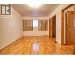 Top 904 E 52nd Avenue, Vancouver, BC V5X1H2 Photo 12