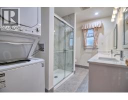 Top 904 E 52nd Avenue, Vancouver, BC V5X1H2 Photo 17