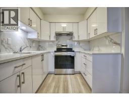 Top 904 E 52nd Avenue, Vancouver, BC V5X1H2 Photo 7