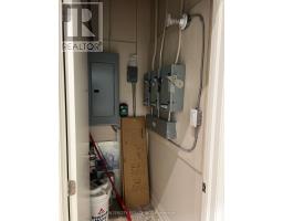 B108 - 11685 Yonge Street, Richmond Hill, ON L4E0K7 Photo 14