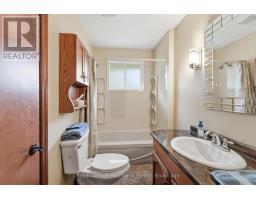 Bathroom - 33950 Bachand Street, Bluewater, ON N0M2T0 Photo 10