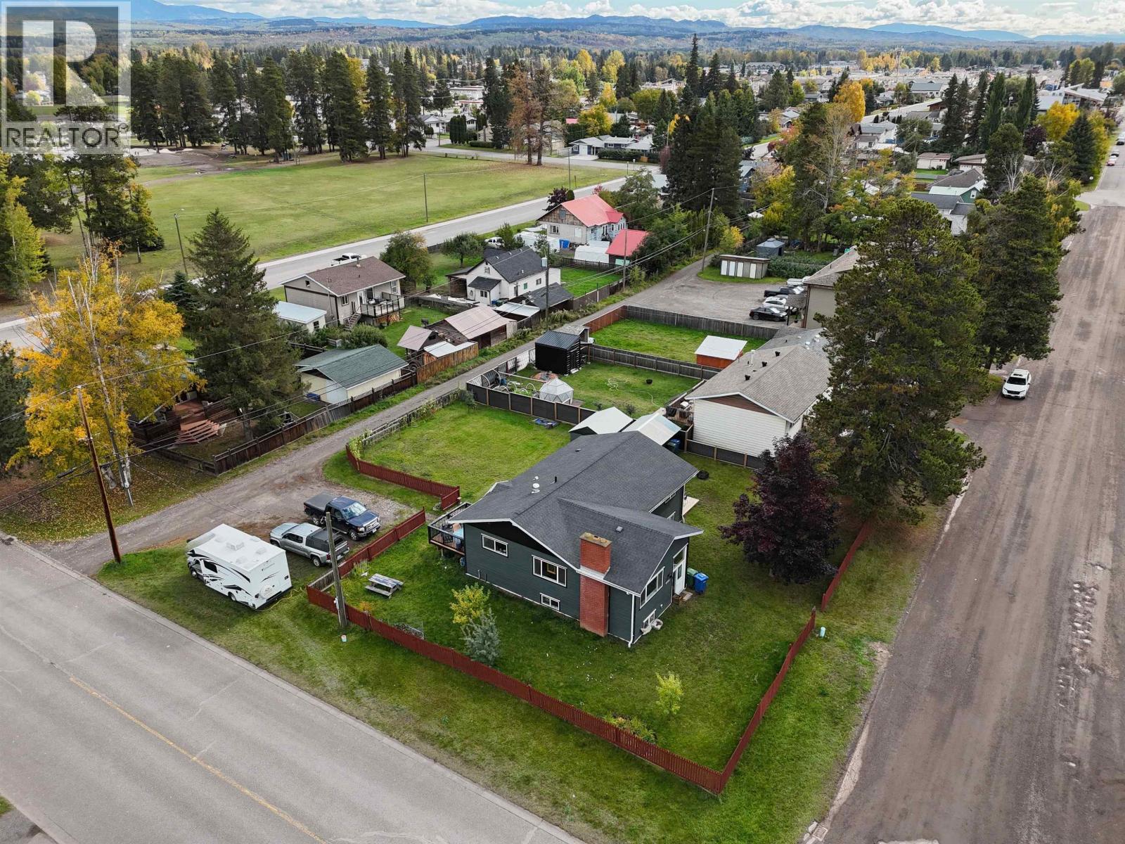 4186 2ND Avenue, Smithers