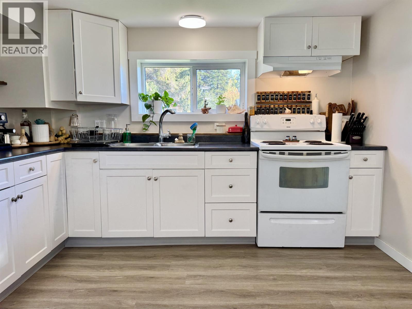 4186 2ND Avenue, Smithers