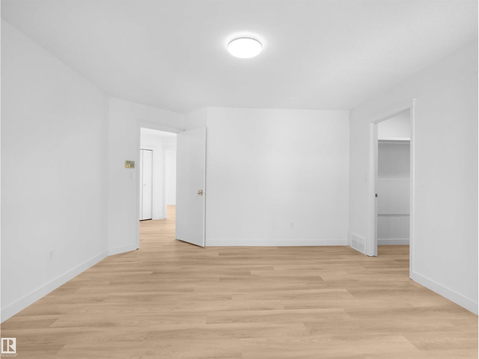 2908 44A AV NW - 36