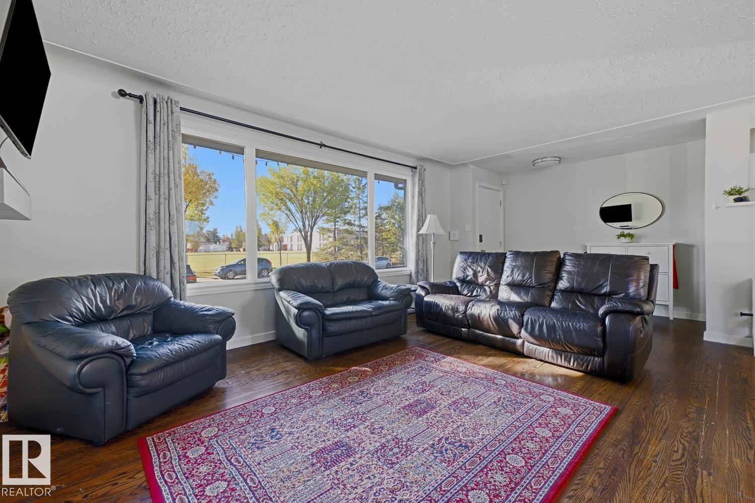 14312 89A AV NW - 12