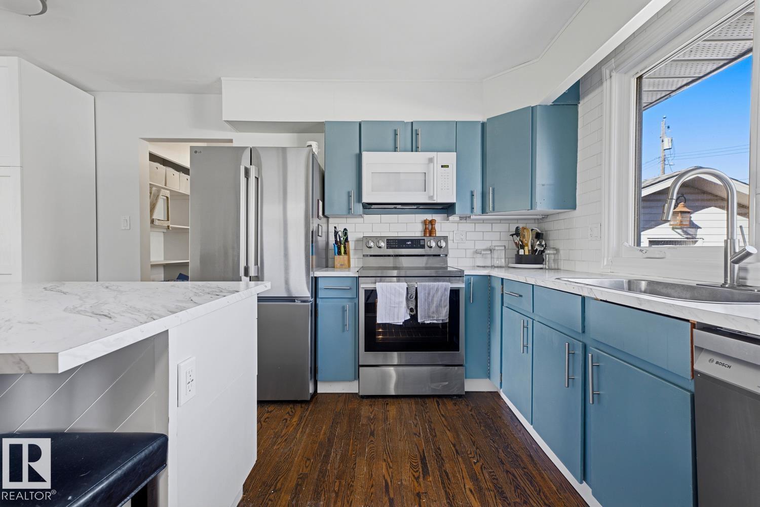 14312 89A AV NW - 24