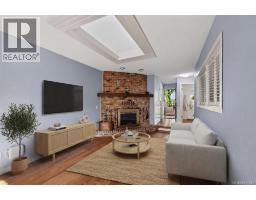 3961 Reynolds Crt, Saanich, BC V8P5L9 Photo 13
