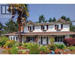3961 Reynolds Crt, Saanich, BC V8P5L9 Photo 51