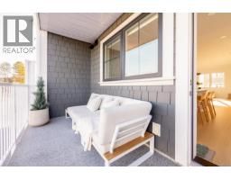 Th9 3450 Whittier Ave, Saanich, BC V8Z3R2 Photo 15