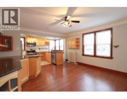 156 Nanaimo Avenue E, Penticton, BC V2A1M4 Photo 8