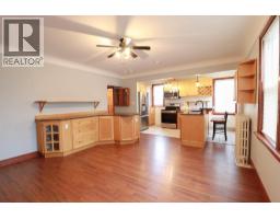 156 Nanaimo Avenue E, Penticton, BC V2A1M4 Photo 7