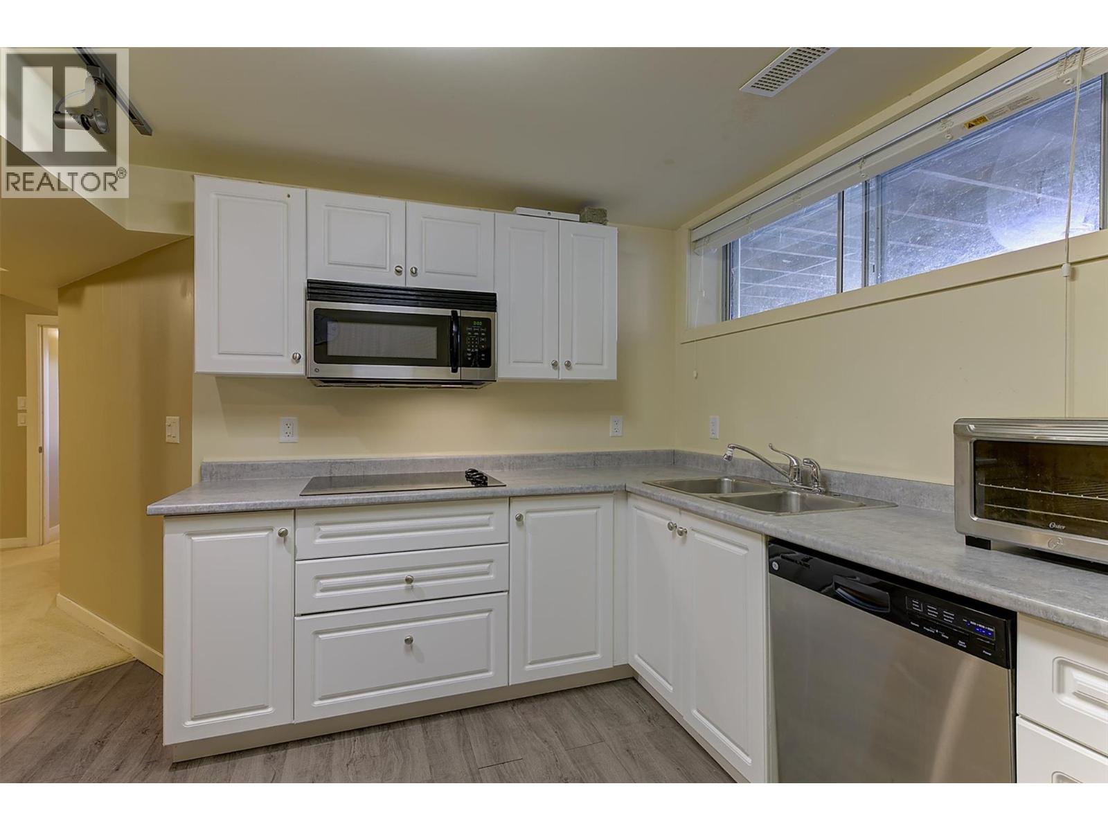 565 Dougall Road S, Kelowna