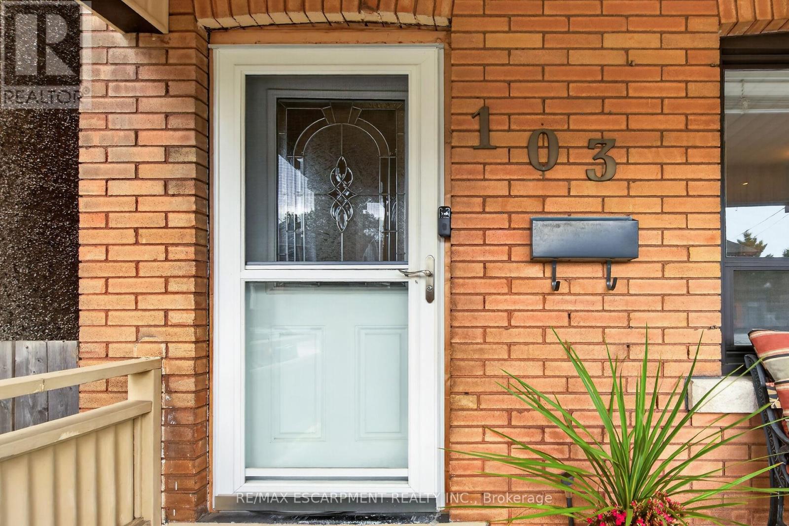 103 BELMONT AVENUE, Hamilton (Crown Point) — photo 4