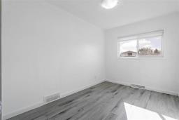 1129 Inkster Boulevard, Winnipeg, MB R2X1P3 Photo 11