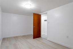 1129 Inkster Boulevard, Winnipeg, MB R2X1P3 Photo 17