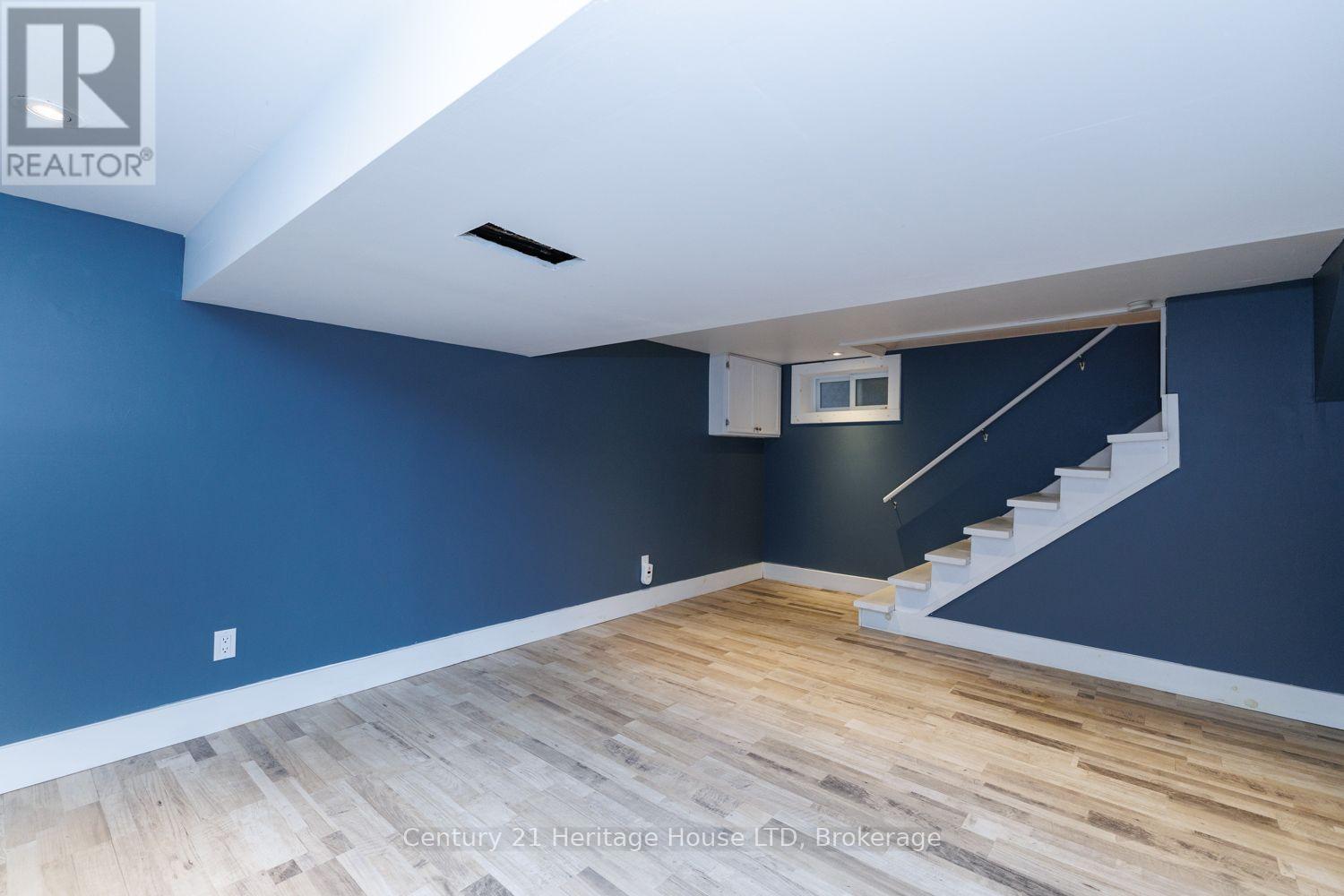 305 PHIPPS STREET S - Image 14