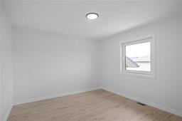 272 Fernwood Way, New Bothwell, MB R0A0C1 Photo 11
