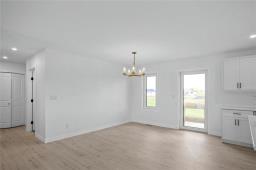 272 Fernwood Way, New Bothwell, MB R0A0C1 Photo 7