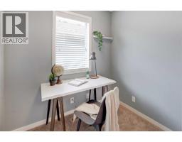16 Fireside Place, Cochrane, AB T4C0R2 Photo 18