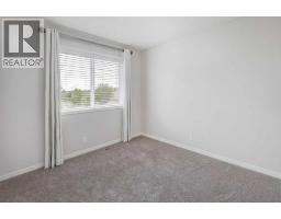 16 Fireside Place, Cochrane, AB T4C0R2 Photo 17