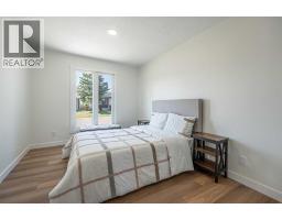 20 Castlegrove Way NE - photo 4
