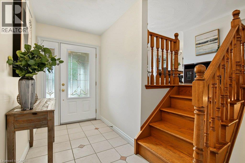 30 CATALINA Drive, Hamilton — photo 5