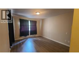 Living room - 329 Rigsby Street Unit# 102, Penticton, BC V2A5S6 Photo 8