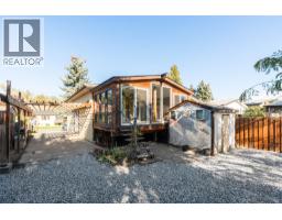 Living room - 1603b 45th Street, Vernon, BC V1T7P9 Photo 12