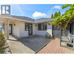 3pc Bathroom - 657 Royal View Drive, Kelowna, BC V1Y9K5 Photo 14