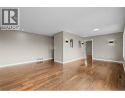 657 Royal View Drive, Kelowna, BC V1Y9K5 Photo 43