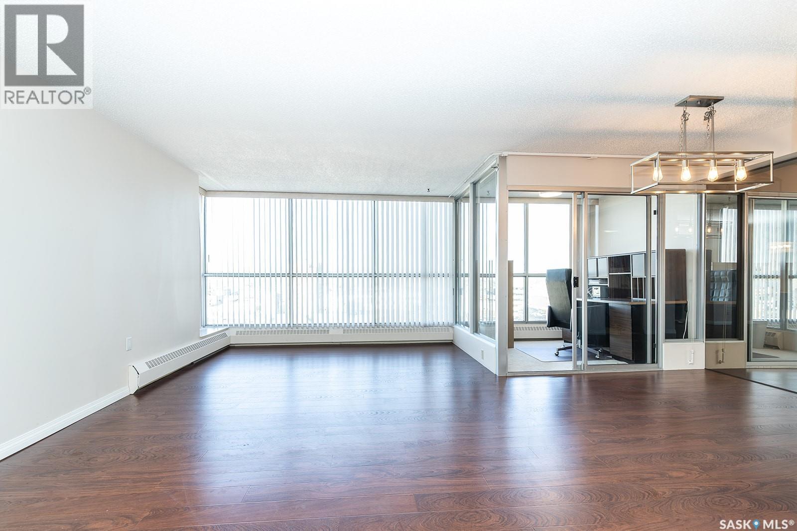 #1405 315 5th AVENUE N - 11