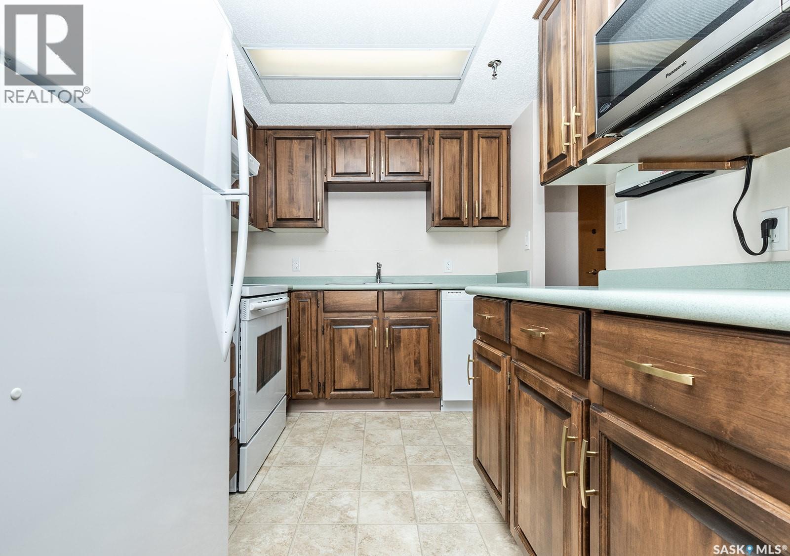#1405 315 5th AVENUE N - 6
